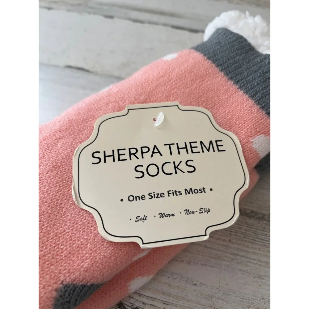 Sherpa theme socks with polar bear NWT
